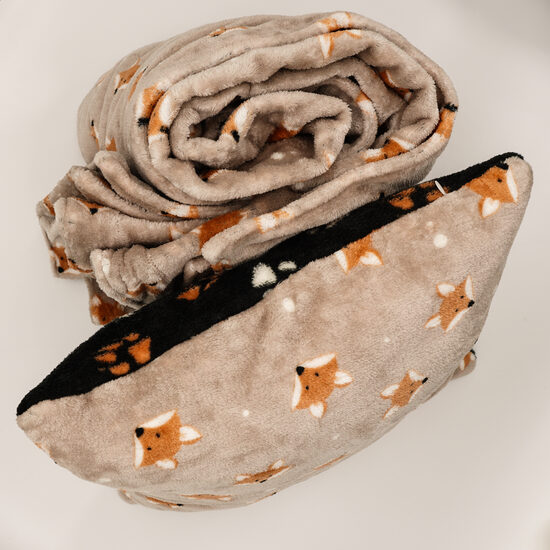 Fleece blanket and pillow set - Foxes 